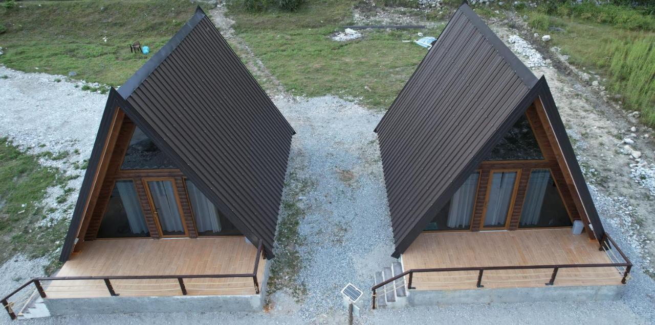 Bungaja Domek alpejski Szkodra